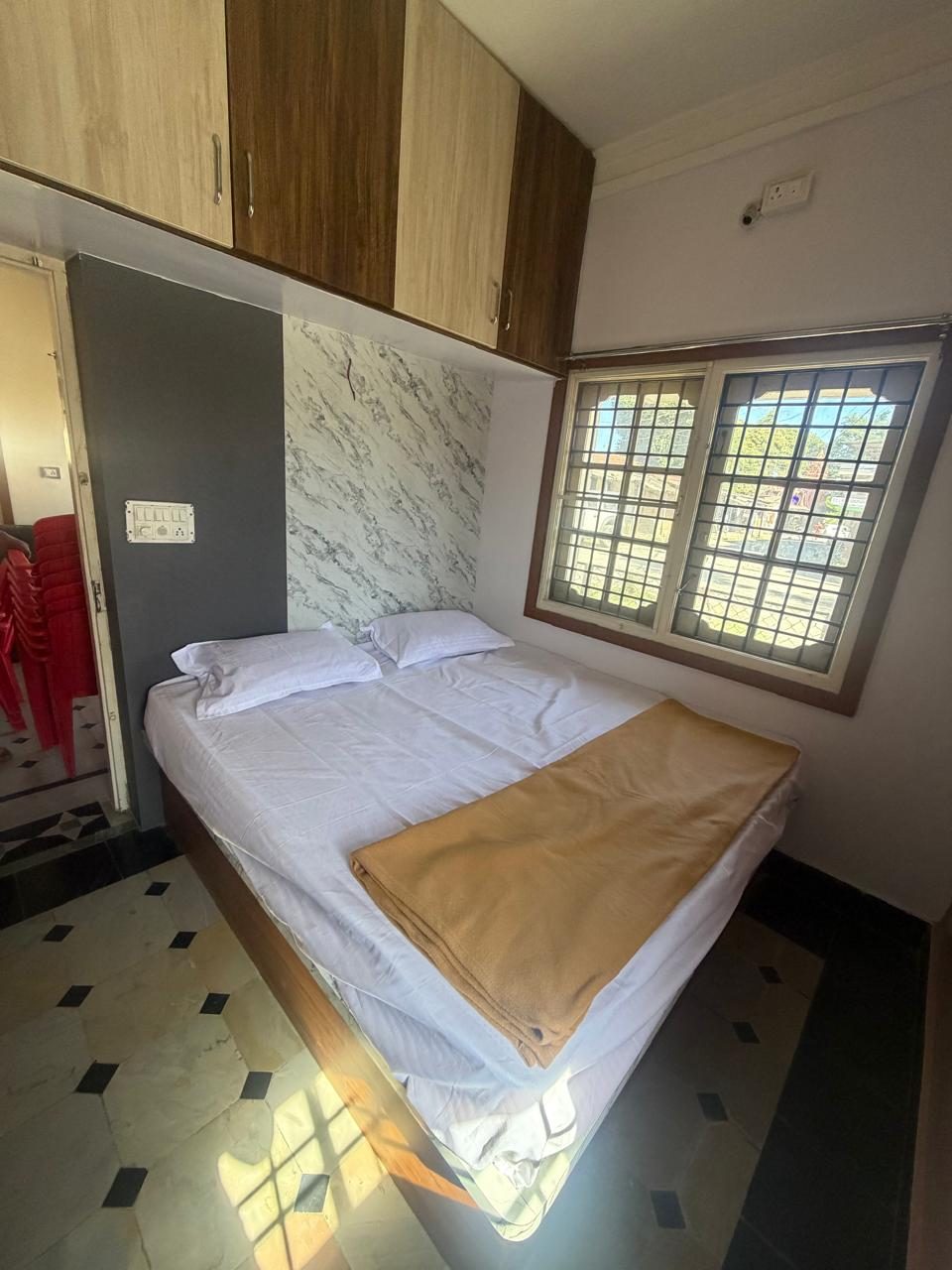 Normal room with double bed at Sala Stay In, Belur